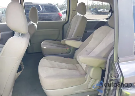 2014 Kia Sedona Lx z USA, uszkodzony, nr VIN KNDMG4C75E6568505